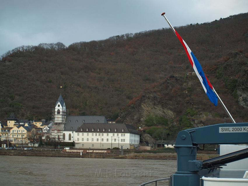 Schiff gesunken St Goarhausen Loreley P402.jpg